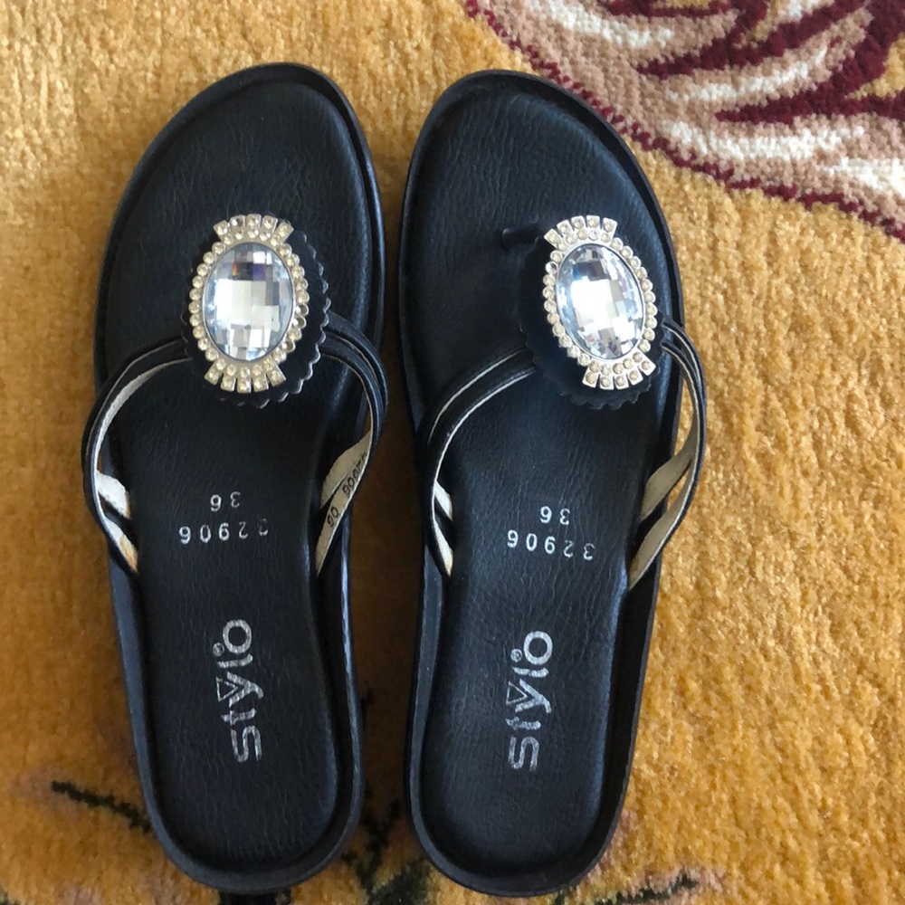 BLACK  SANDALS